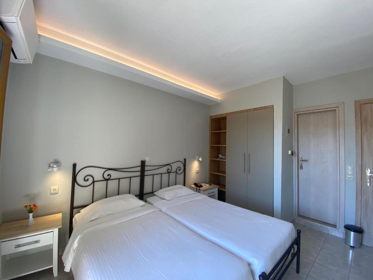 Louvre Hotel 古维亚 外观 照片